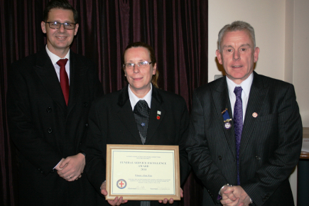 Pam wins Funeral Service Excellence Award